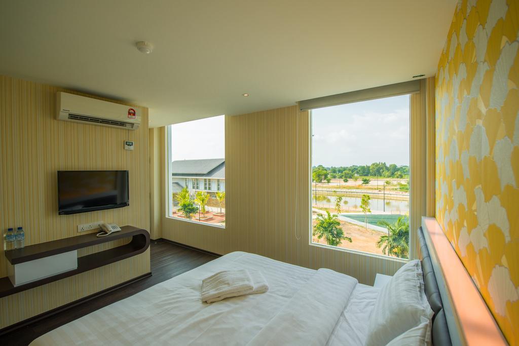 Riverfront Sentral Hotel Malacca Buitenkant foto