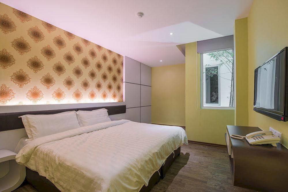 Riverfront Sentral Hotel Malacca Buitenkant foto